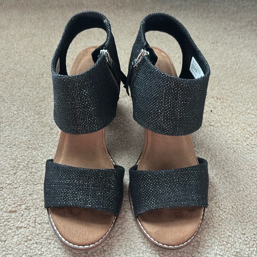 Tom’s Majorca Cutout Heel